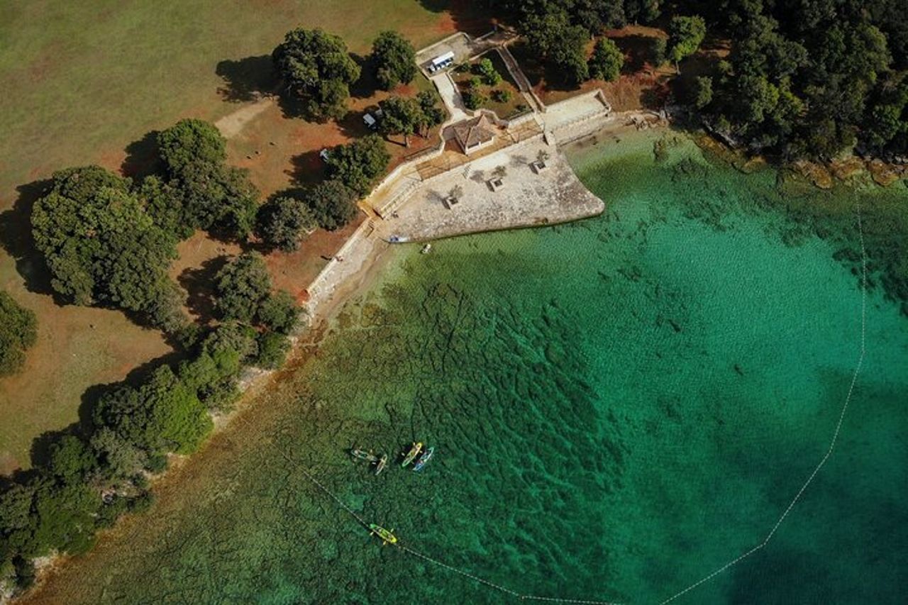 Tour in kayak di Brioni con biglietto per l'intera giornata Brioni incluso — 4
