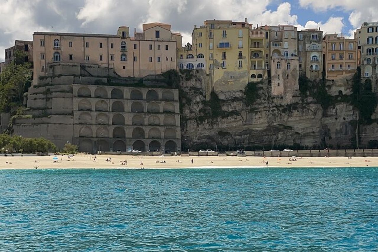 Tropea al tramonto tour in barca privato — 7