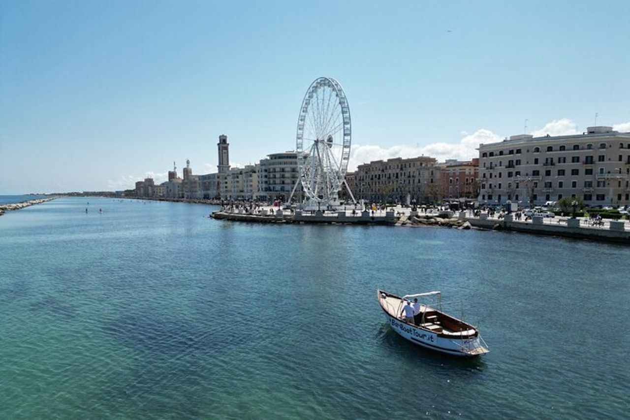 Gite in Barca a Bari da 90 Minuti — 2