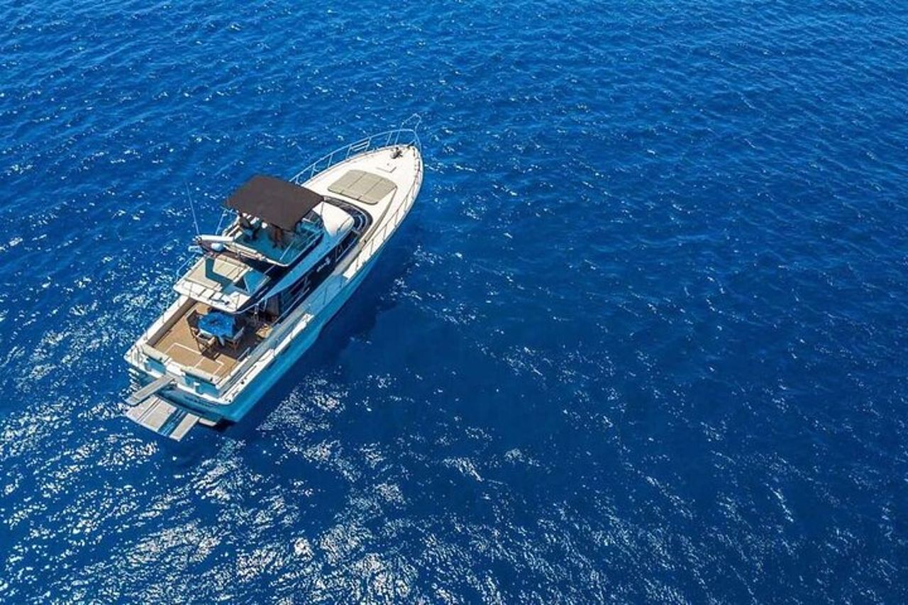 Crociera privata in yacht di un'intera giornata all'isola di Symi