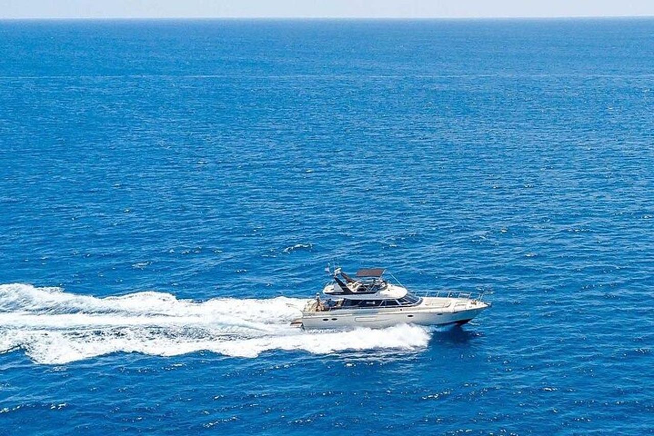 Crociera privata in yacht di un'intera giornata all'isola di Symi — 4