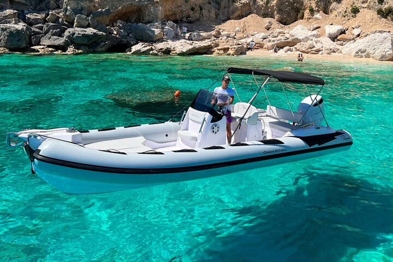 Tour Privato in Gommone della Costa di Baunei