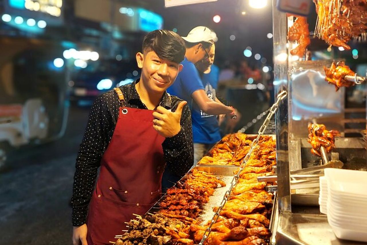 Tour gastronomico di Phnom Penh di Tuk Tuk: 20 Degustazioni e Bevande — 8
