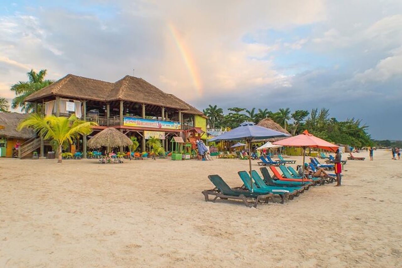 Negril Tour privato in auto di lusso — 6