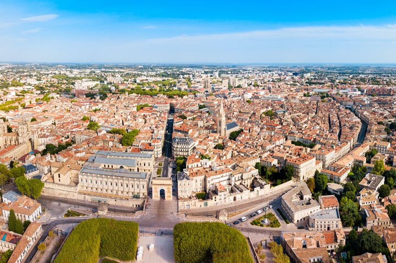 Esplora Montpellier in 60 minuti con un locale