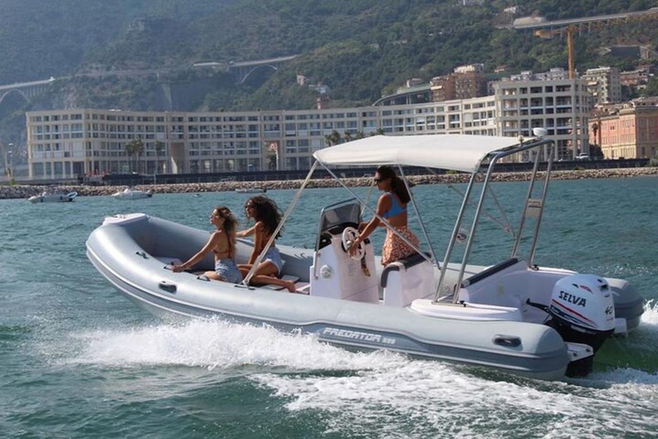 Costiera Amalfitana noleggia un gommone:da Salerno senza patente — 6