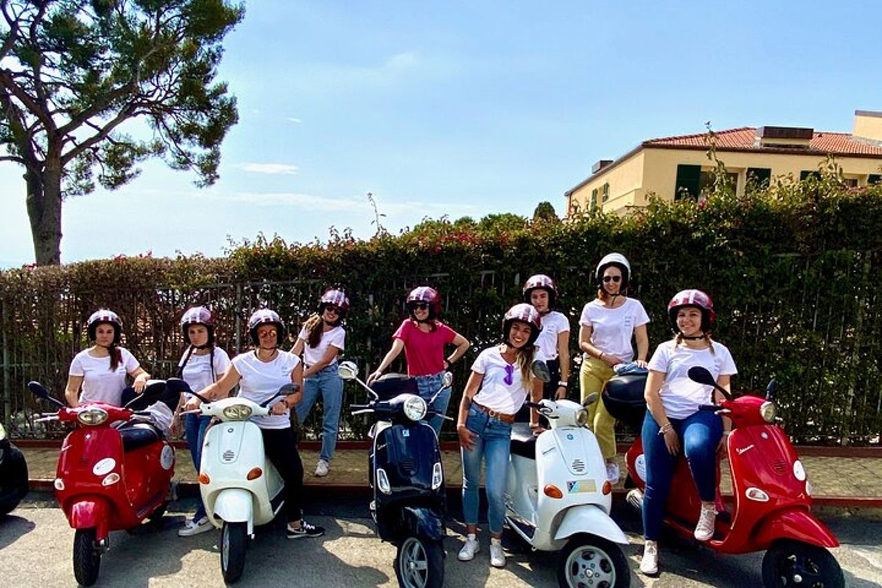 Giornata in Vespa tra i borghi liguri della Riviera dei Fiori. — 4