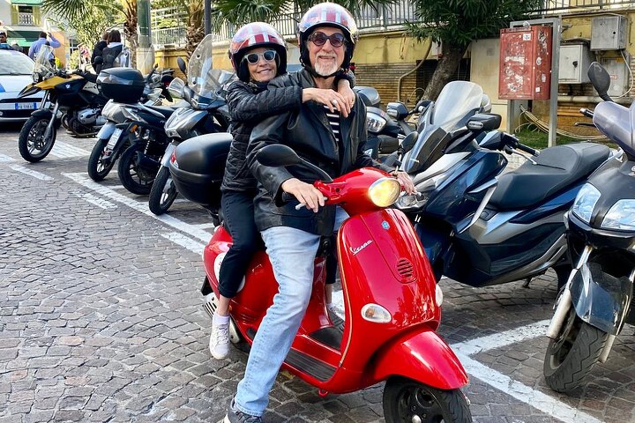 Giornata in Vespa tra i borghi liguri della Riviera dei Fiori. — 6