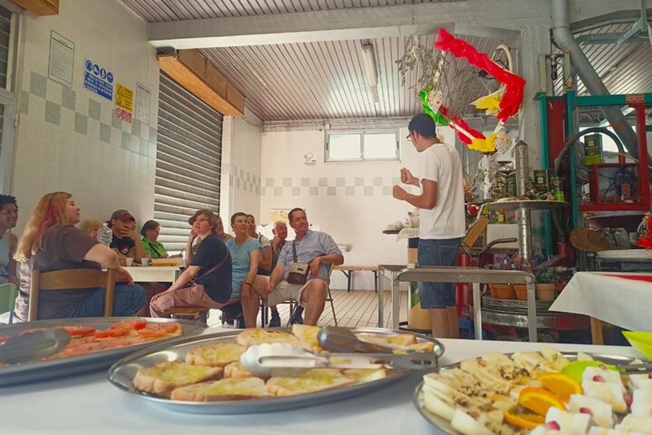 Tour dell'olio d'oliva di Ascoli con degustazione e abbinamento di cibo locale — 8