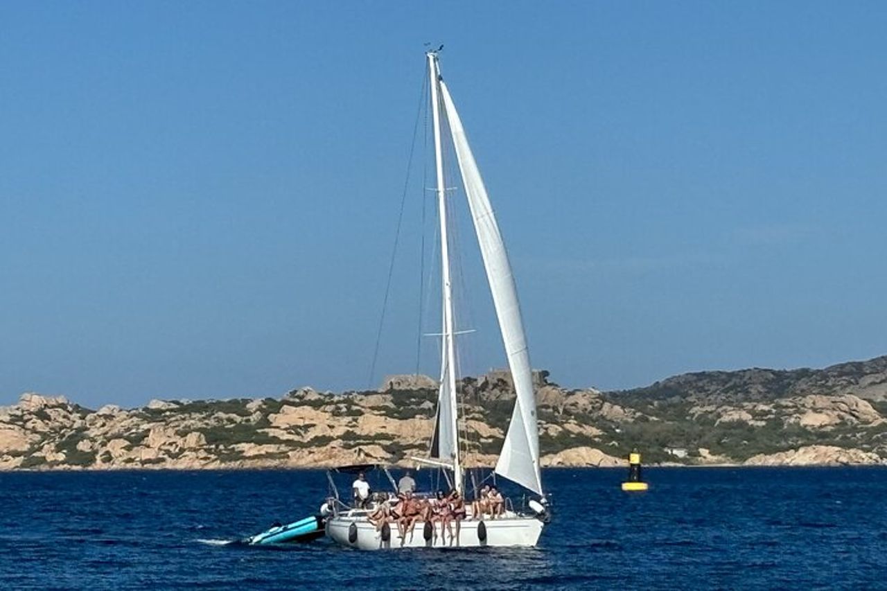 Tour in barca a vela nell'Arcipelago di La Maddalena — 3