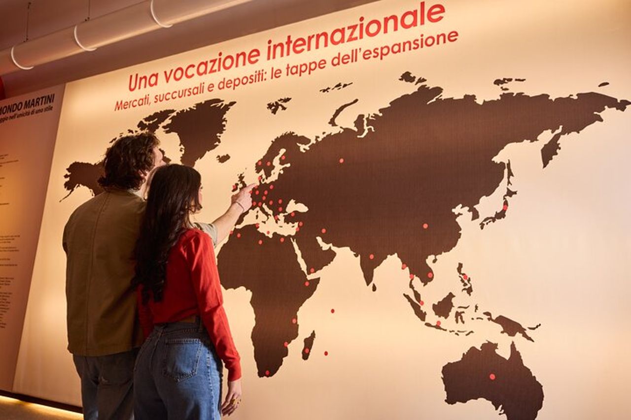 Visita guidata a Casa Martini con degustazione finale — 6