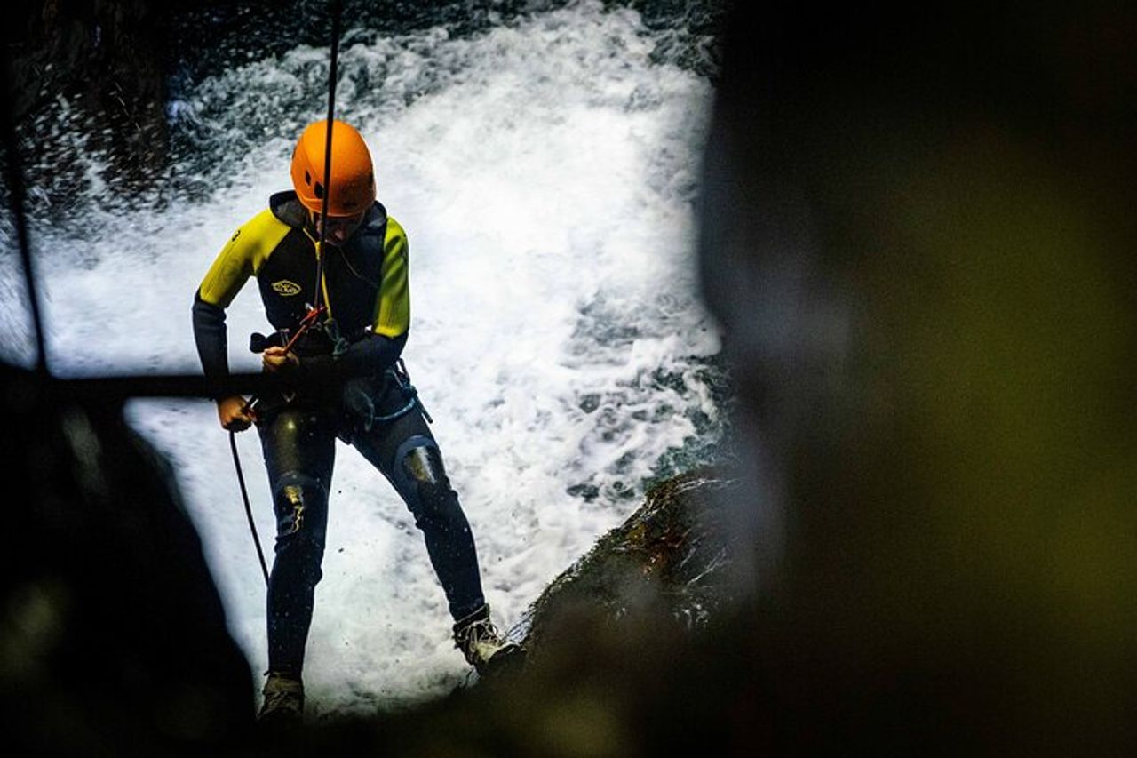 Escursione di canyoning nel Marc con guida olandese o inglese — 2