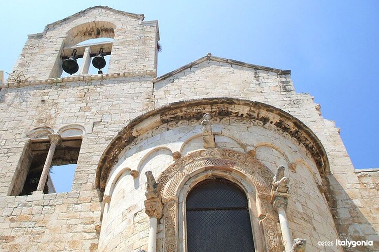 Tour privato di TRANI con degustazione esclusiva di panino — 7