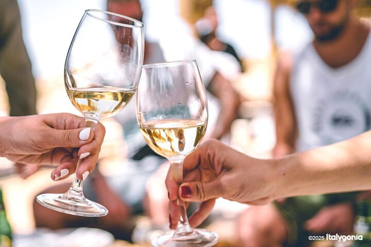 Tour privato di TRANI con degustazione esclusiva di panino — 2