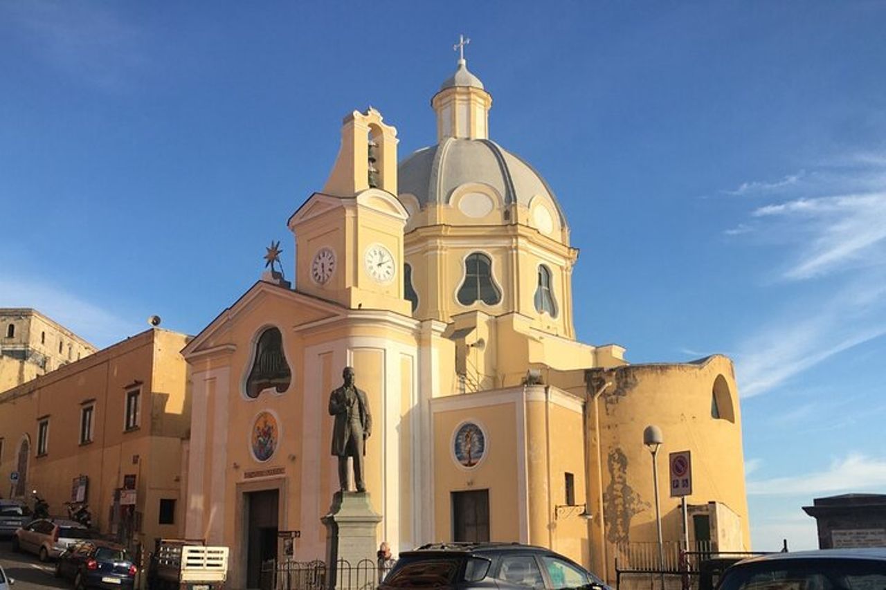 Viaggio in traghetto tra Napoli e Procida — 8