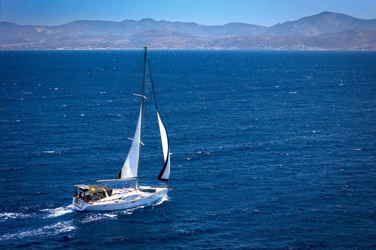 Un giorno intero di vera vela a South Naxos e Koufonisi SY AGERAS — 3