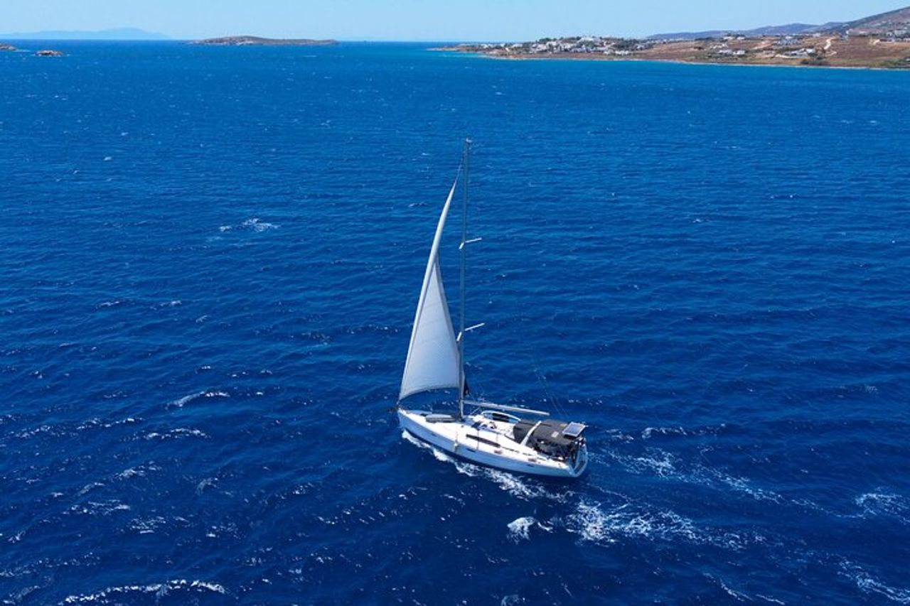 Un giorno intero di vera vela a South Naxos e Koufonisi SY AGERAS