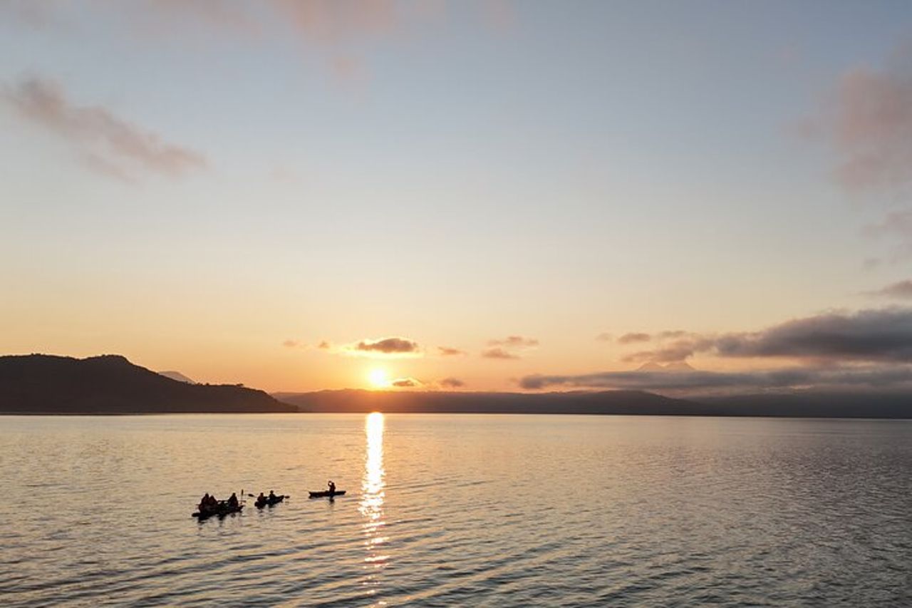 El Salvador Sunrise Kayak Experience sul Lago Ilopango — 3