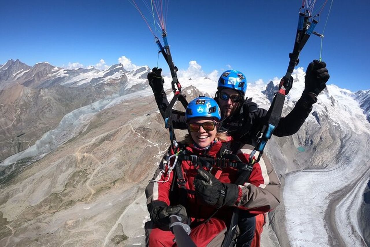Volo in parapendio prolungato davanti al Cervino 30 minuti — 3