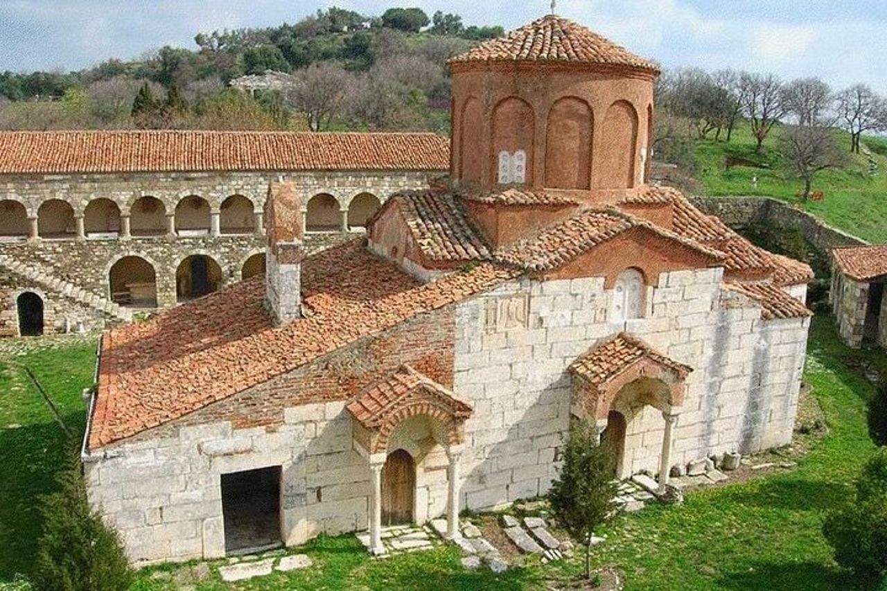 Tour di un giorno di Apollonia e Monastero di Zvernec — 6