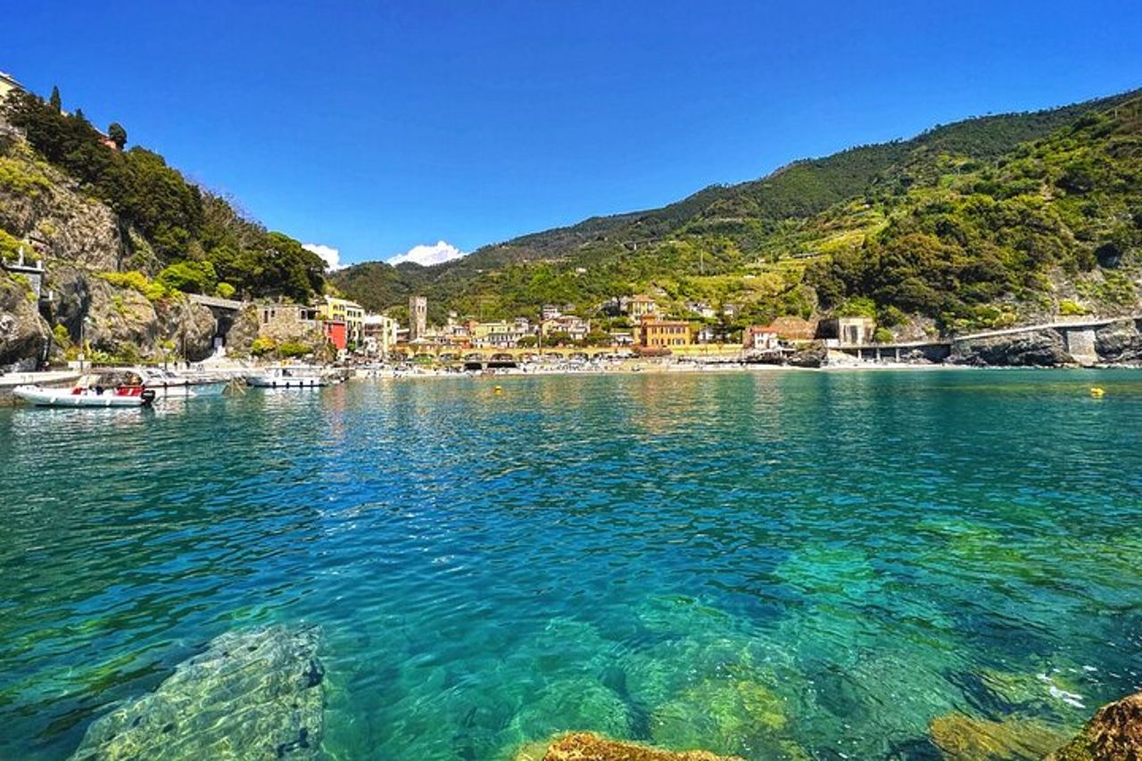 Tour privato alle Cinque Terre su un tradizionale gozzo ligure. — 6