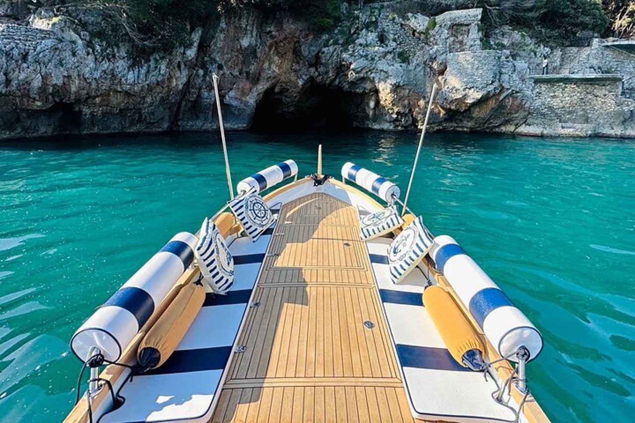 Tour privato alle Cinque Terre su un tradizionale gozzo ligure. — 8