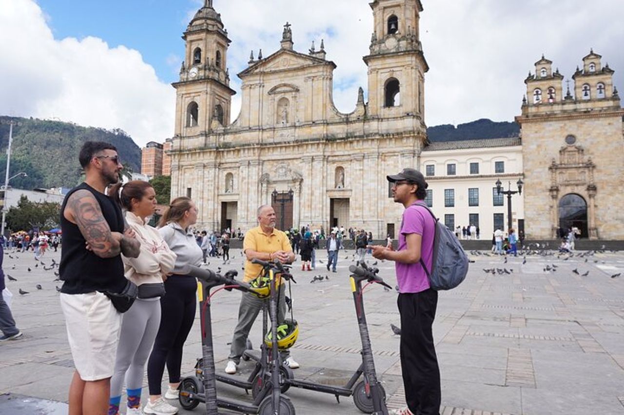 Tour in scooter a Bogotà — 2
