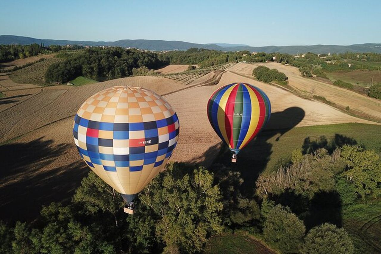 Volo in mongolfiera sul Chianti e Siena — 4