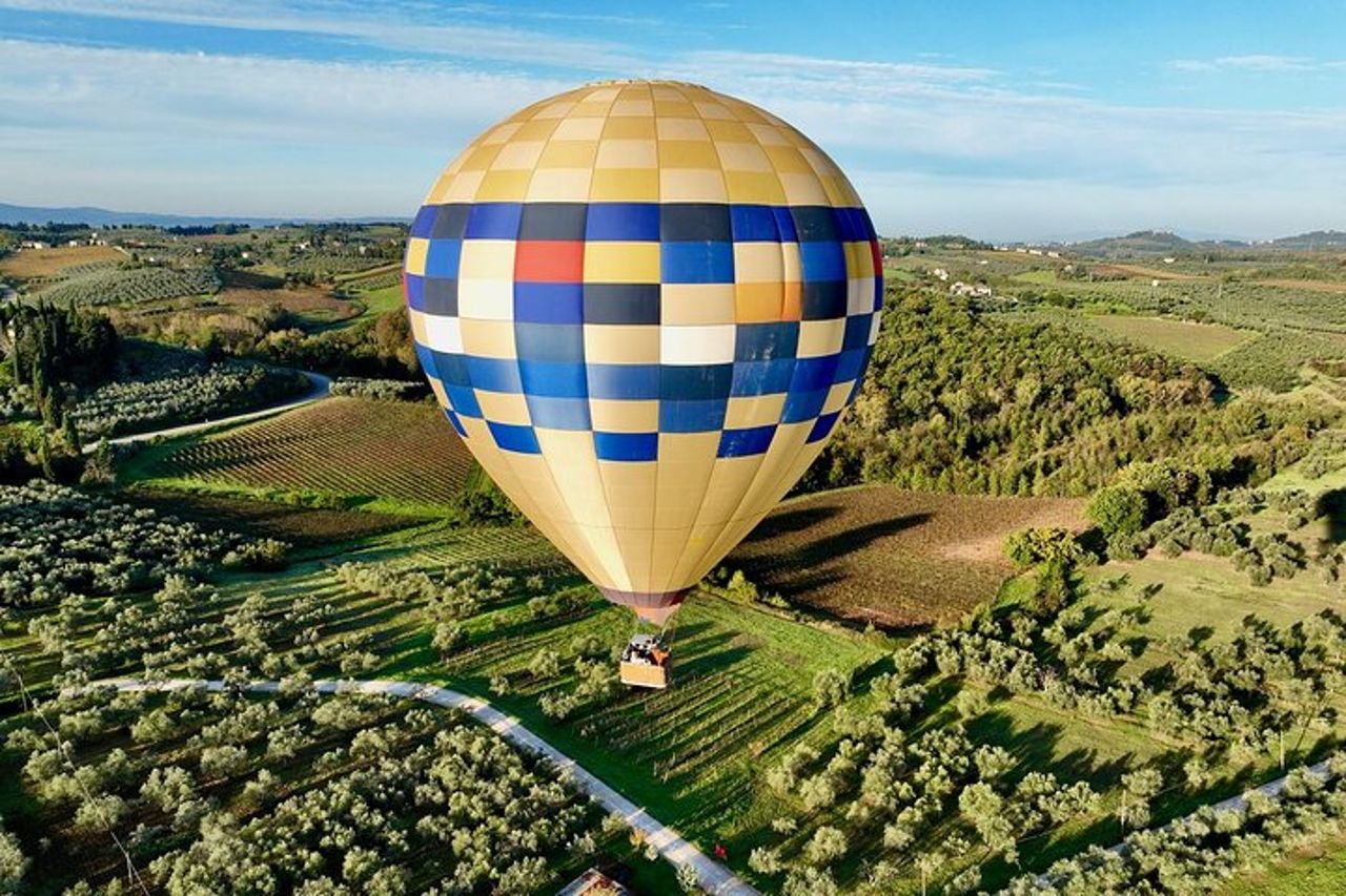 Volo in mongolfiera sul Chianti e Siena — 5