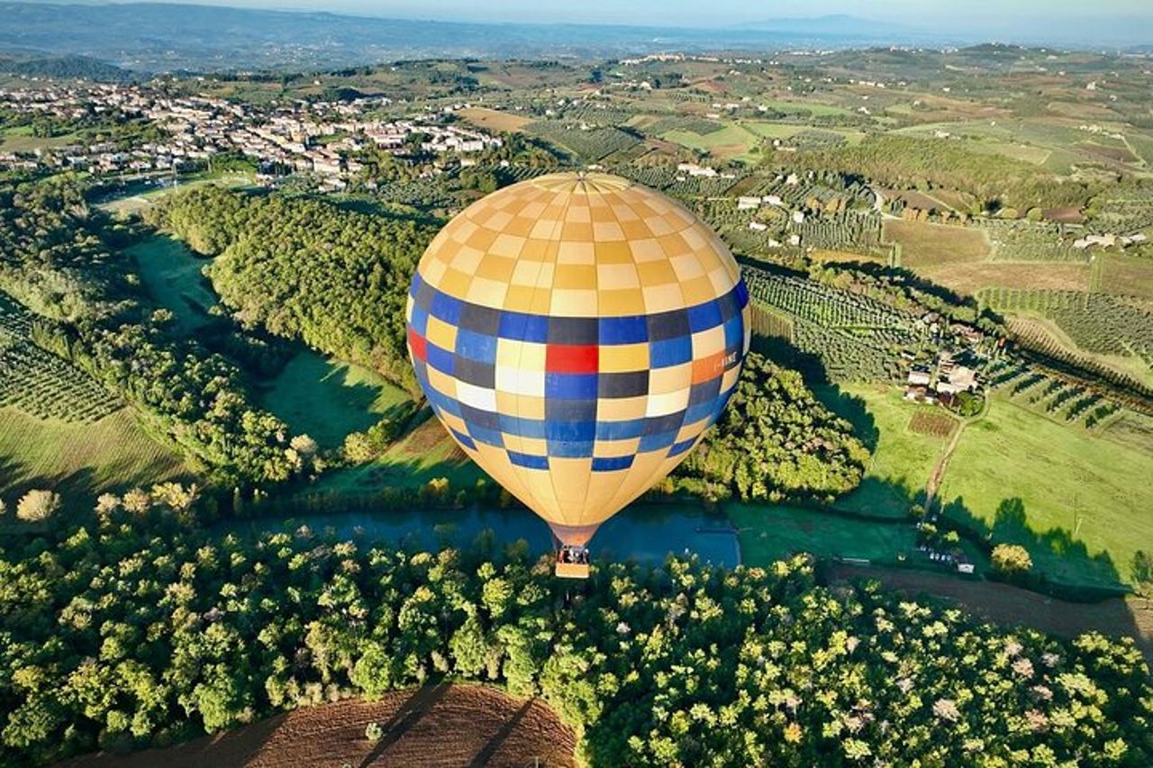 Volo in mongolfiera sul Chianti e Siena — 7