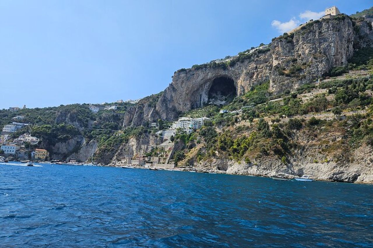 Vivi la Magia della Costiera dal mare: Maiori & Amalfi a Positano — 7
