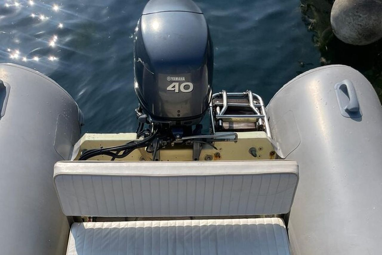 Noleggio gommone senza patente per un'intera giornata — 4