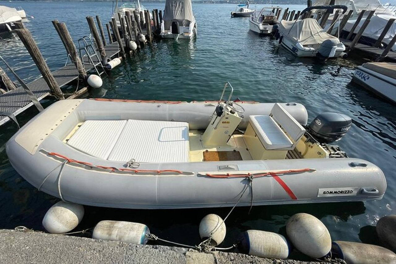 Noleggio gommone senza patente per un'intera giornata — 2