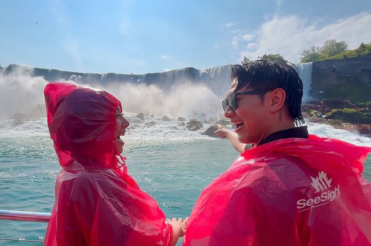 Cascate del Niagara Canada Tour : Elicottero, crociera in barca e viaggio — 3