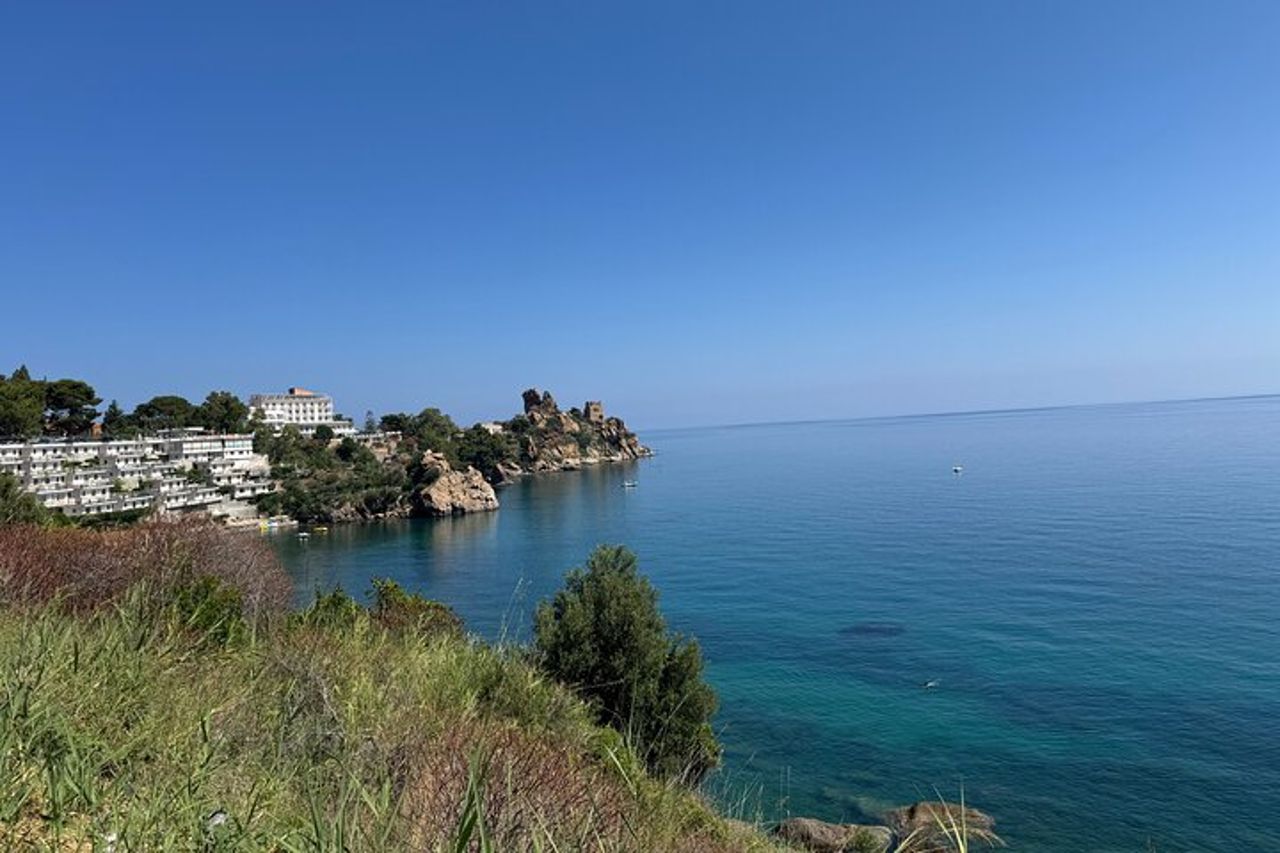 Private Transfer Catania Airport ↔ Cefalù with Optional Stops — 9