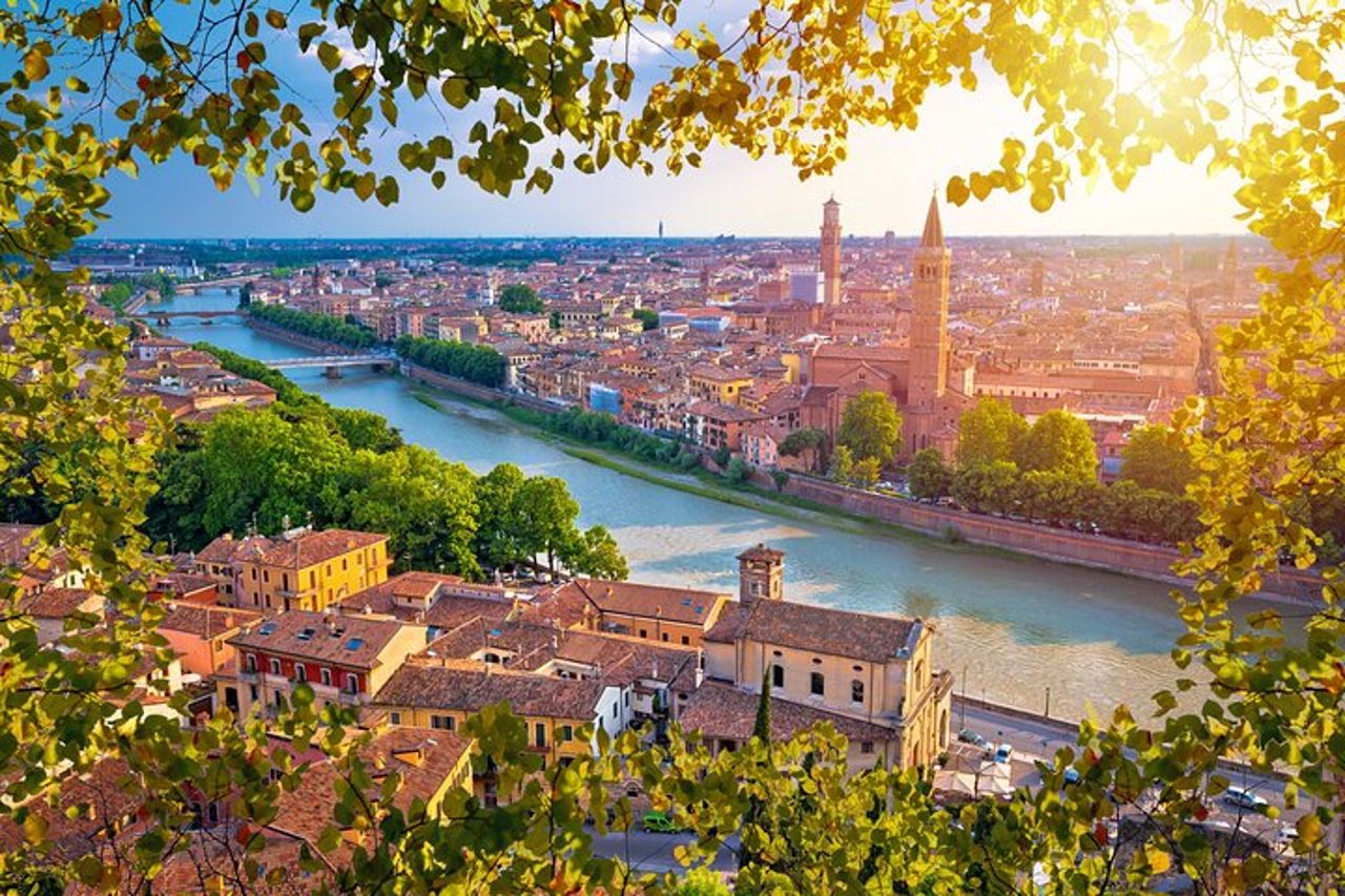 Verona : Tour con Arena, Funivia e Biglietti opzionali per Giulietta