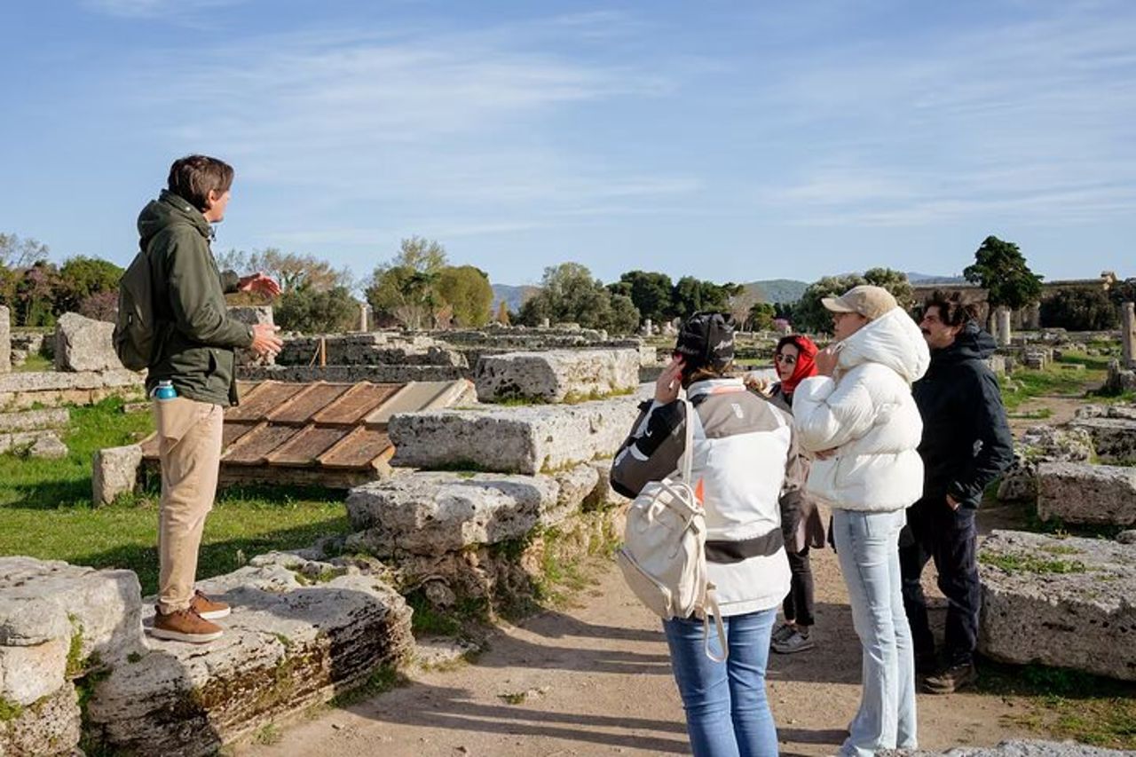 Tour privato : Esplora Paestum con un Archeologo Esperto — 8