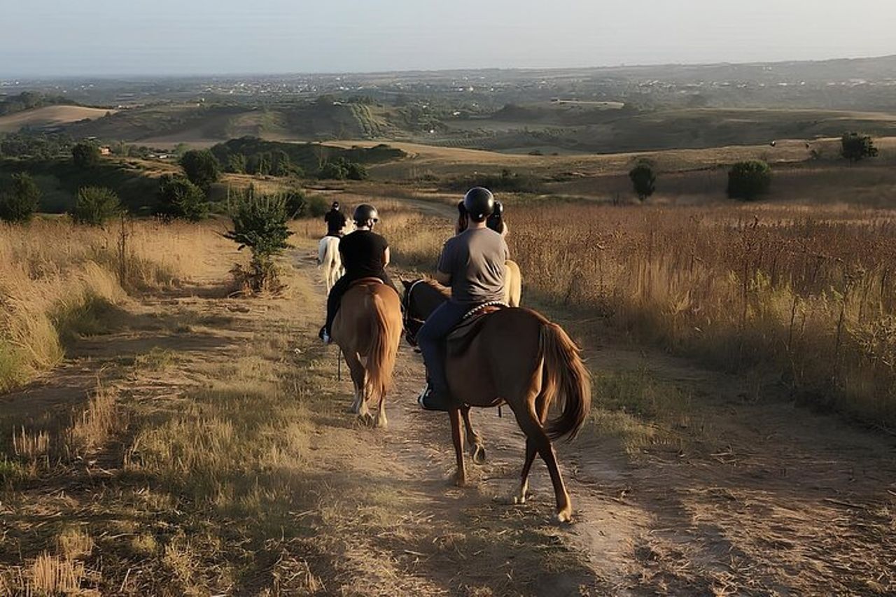 Passeggiata a cavallo sul Lago di Martignano con Guida Vicino Roma — 2