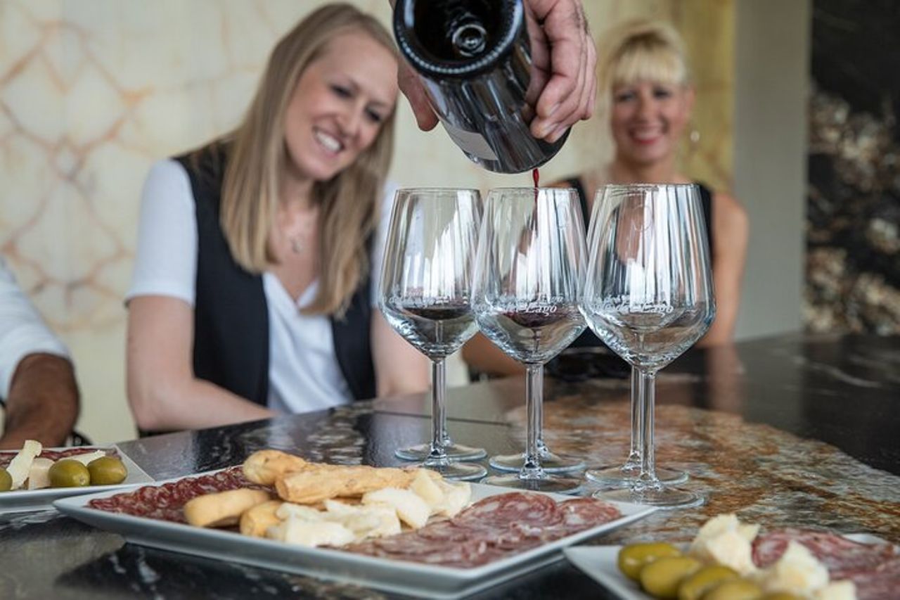 Tour e Degustazione di Vini Biologici a Lazise — 9