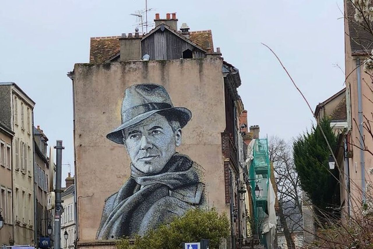 Passeggiata Chartres di Chiese Cattedrali ed Eroi della Guerra Mondiale con App — 5