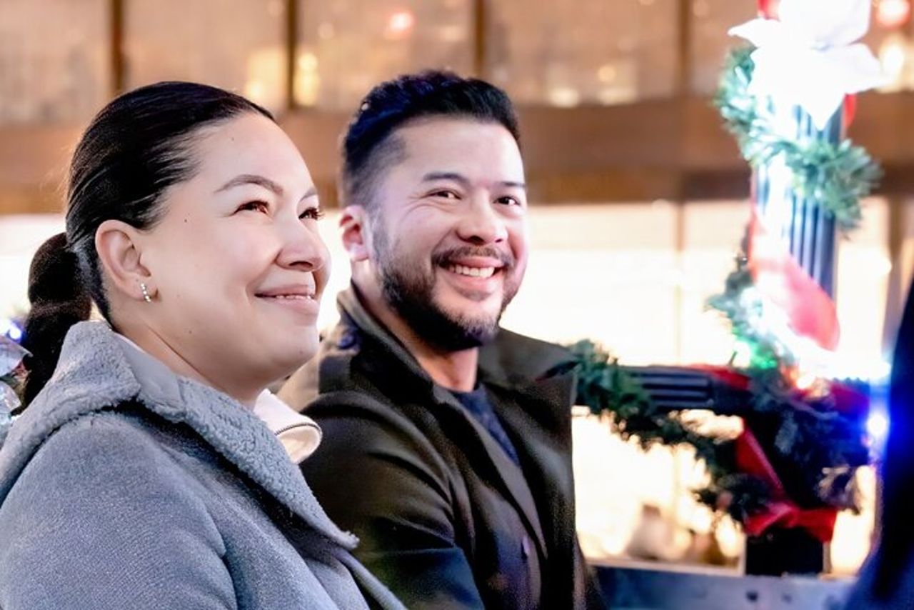 Tour in autobus North Pole Express NYC Christmas Lights Experience — 9