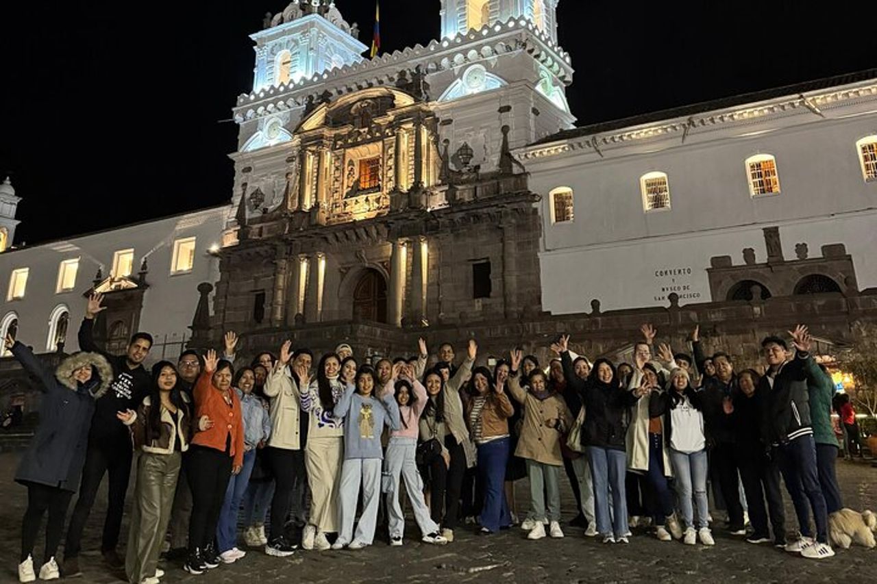 Tour notturno a Quito con tempo libero nella Città Vecchia — 9