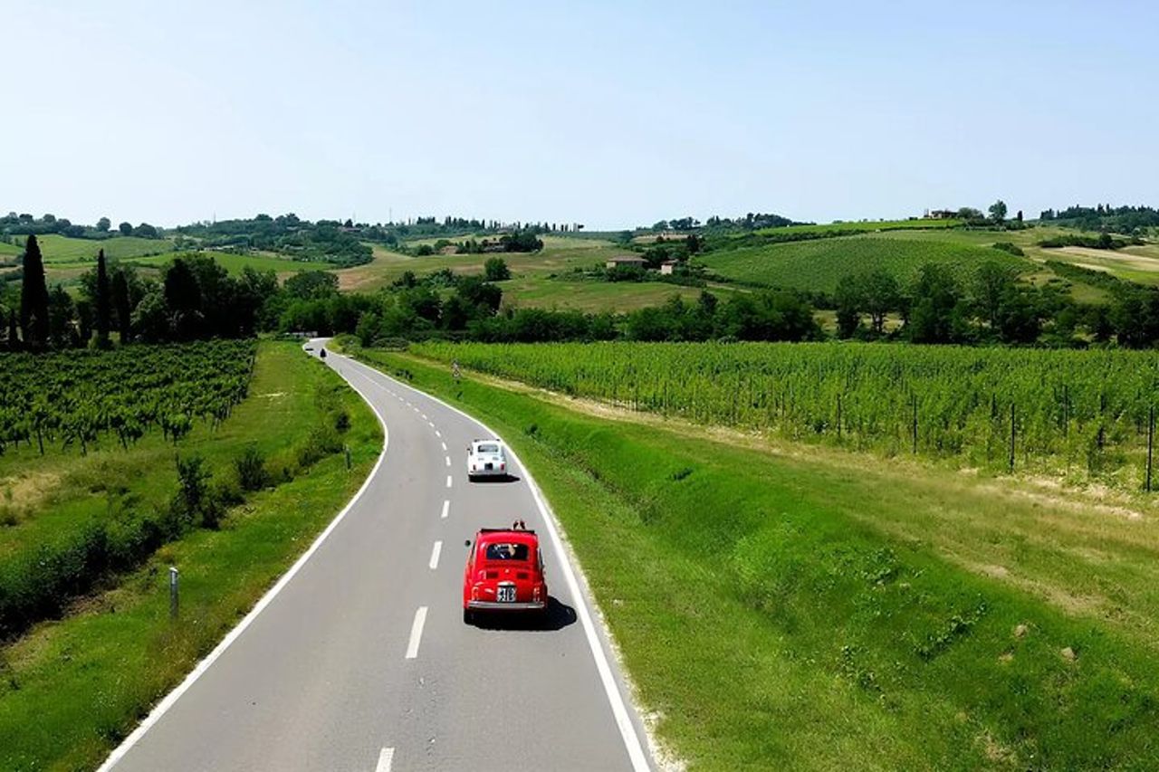 Tour autonomo giornaliero della Fiat 500 d'epoca da Castellina in Chianti — 2