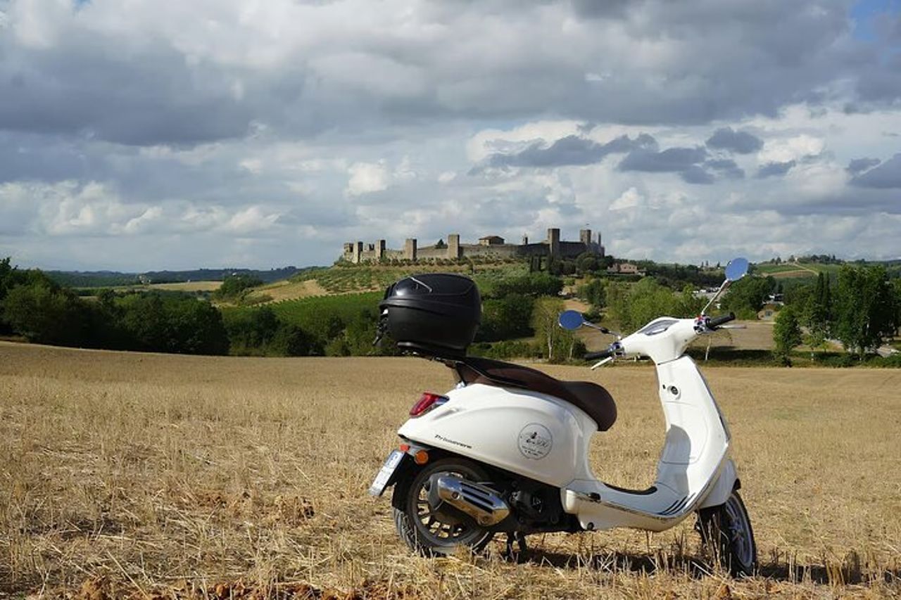 Noleggio Vespa intera giornata da Castellina in Chianti — 2