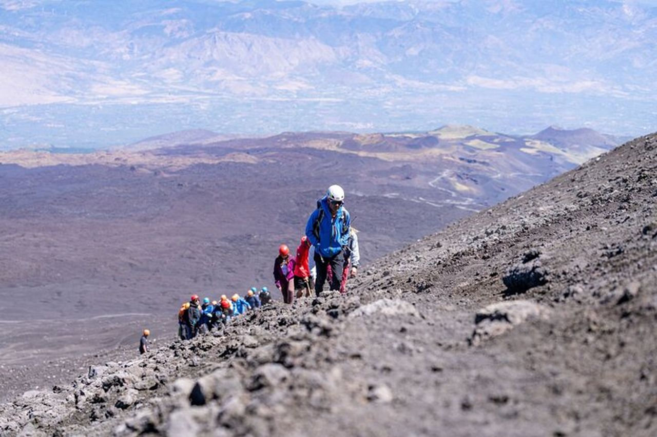 Escursione Crateri Sommitali (3357 m.) — 5
