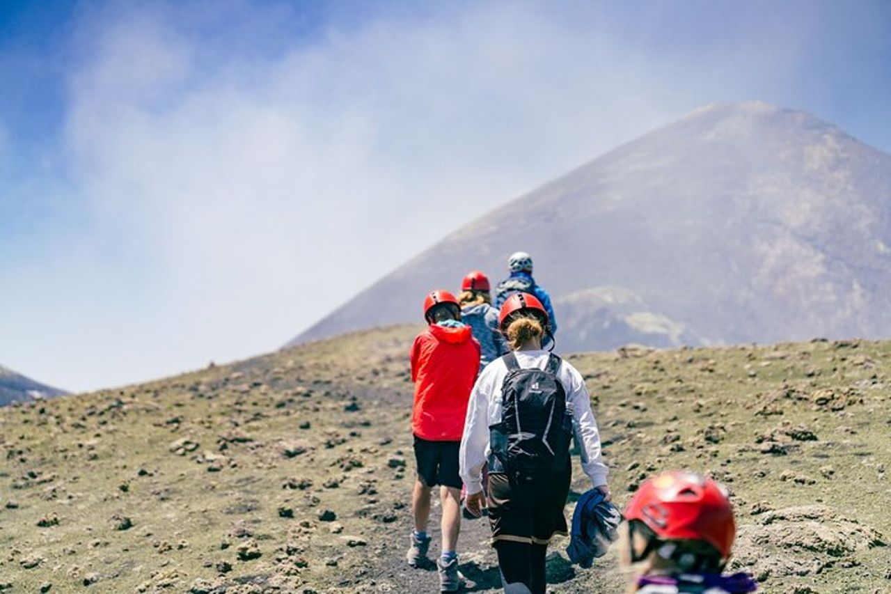 Escursione Crateri Sommitali (3357 m.) — 6