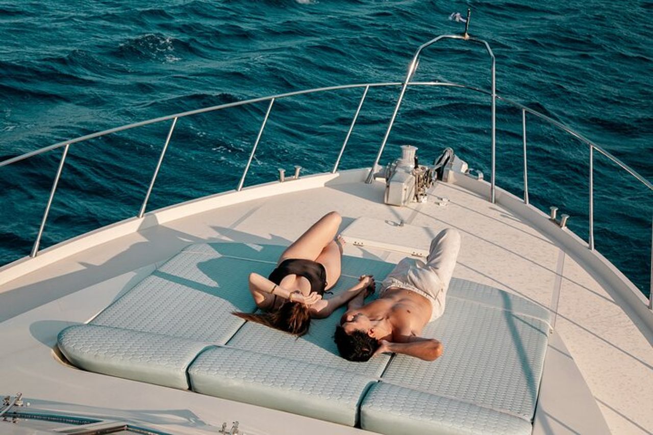 Crociera privata in yacht di un'intera giornata all'isola di Symi — 8