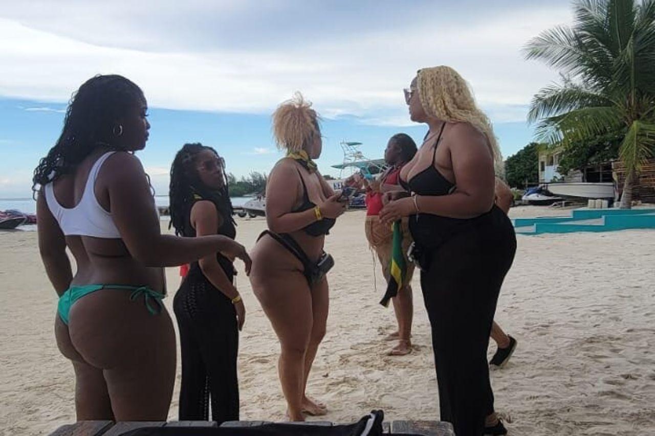 Tour di un giorno al Negril Ricks cafe — 5