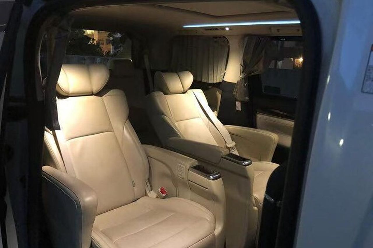 Trasferimento privato dall'aeroporto di Hong Kong agli hotel senza stress di Hong Kong — 9