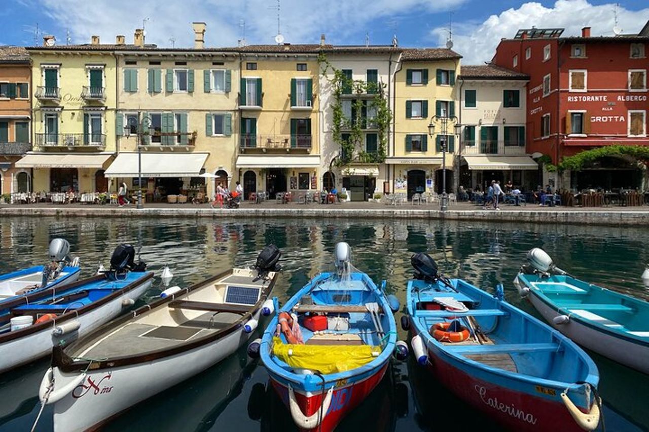 Da Padova: Tour di un giorno intero a Verona e il Lago di Garda